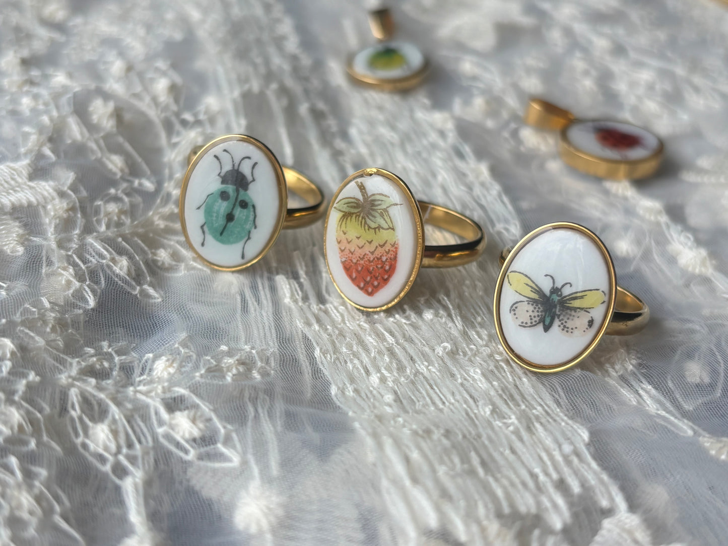 Butterfly Ring Adjustable | Vintage Broken China Jewelry