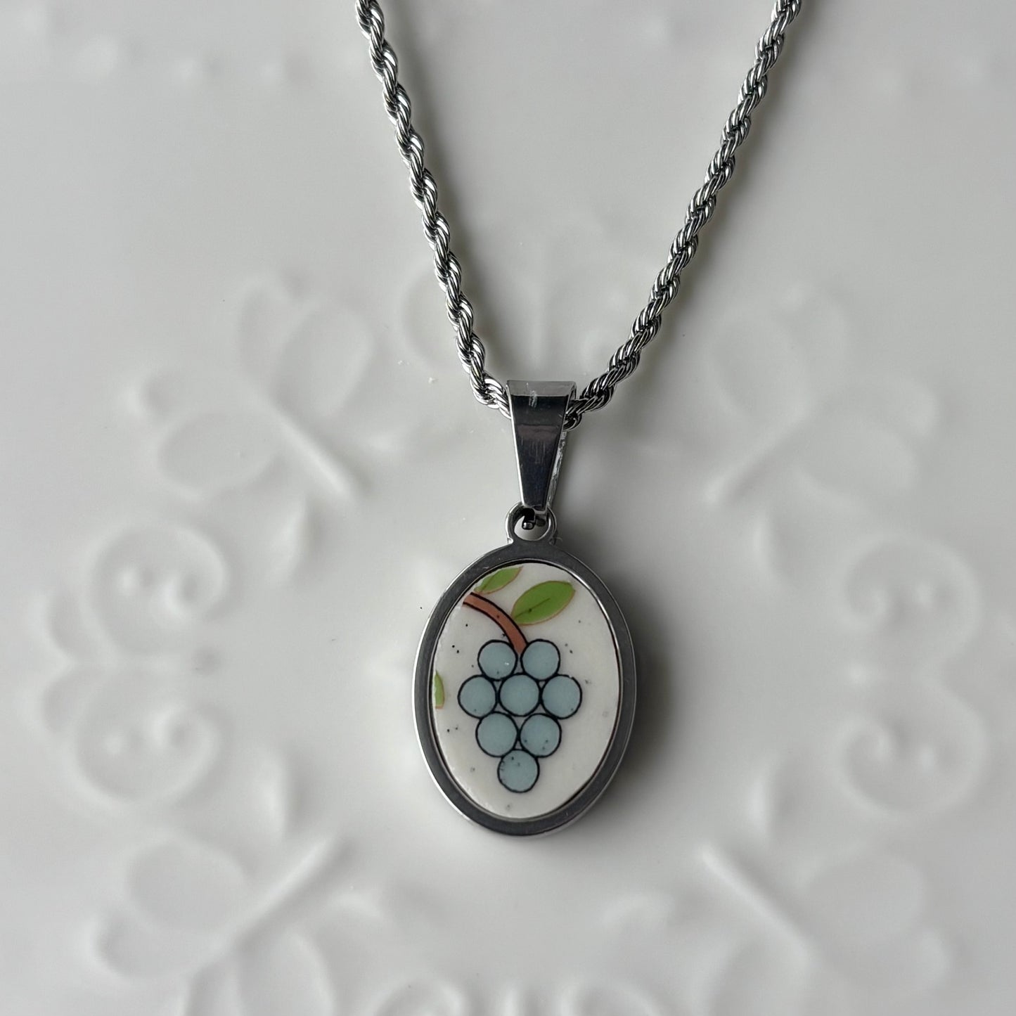 Grapes - Country Home Collection Silver