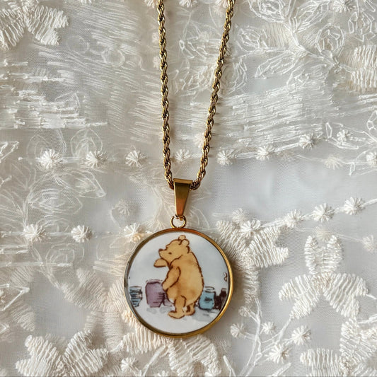 Classic Pooh | Broken China Necklace - Gold