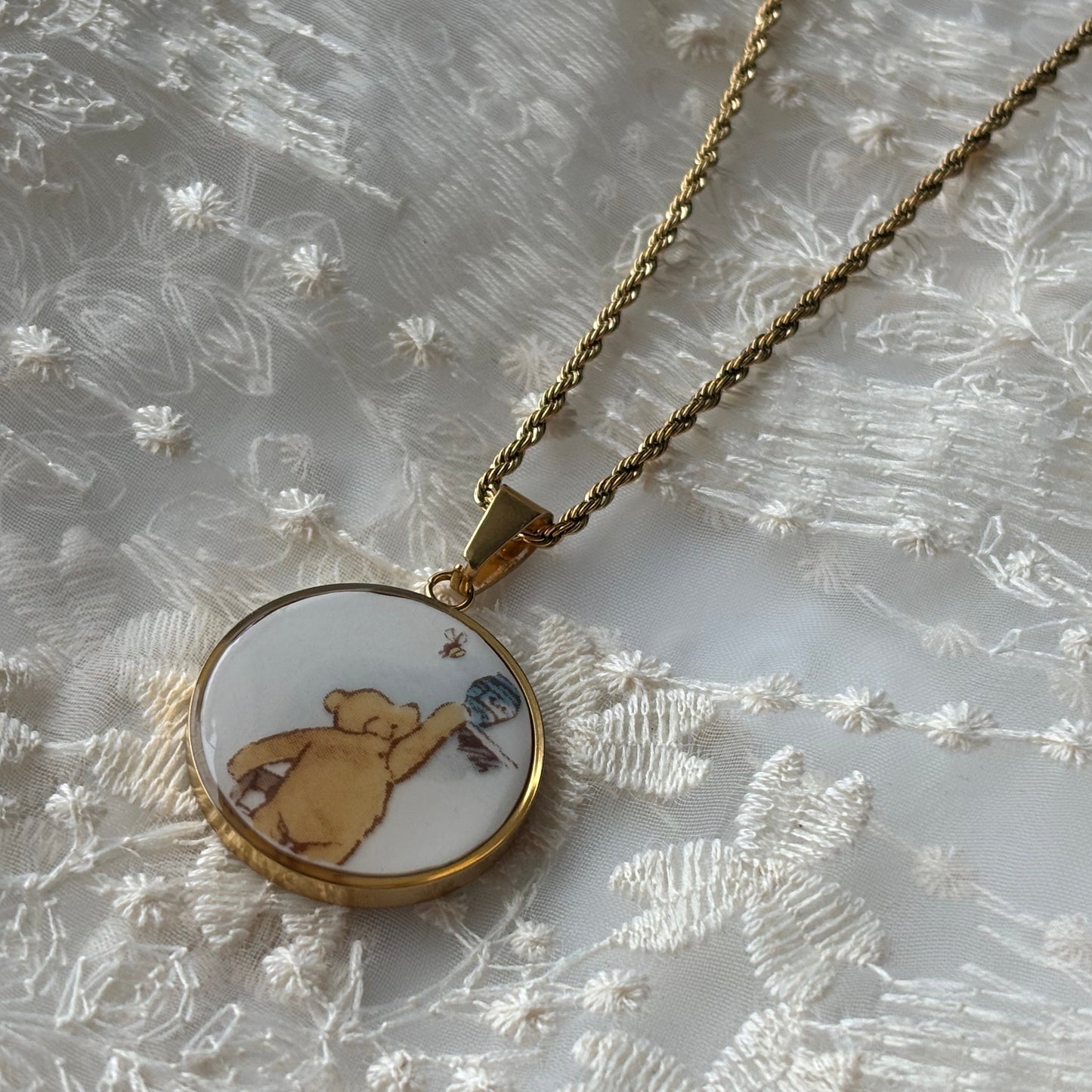 Classic Pooh | Broken China Necklace - Gold