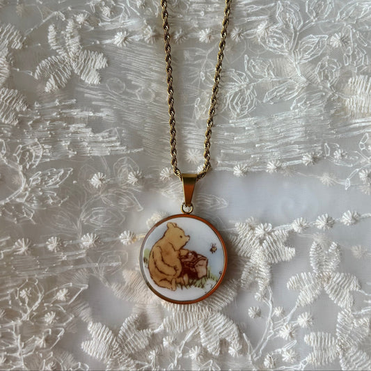 Classic Pooh | Broken China Necklace - Gold