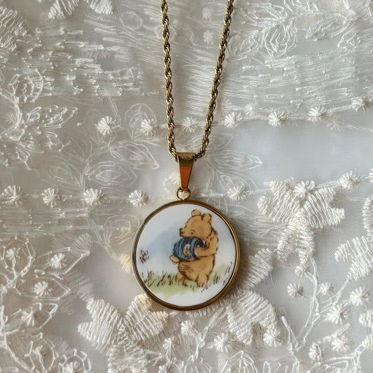 Classic Pooh | Broken China Necklace - Gold