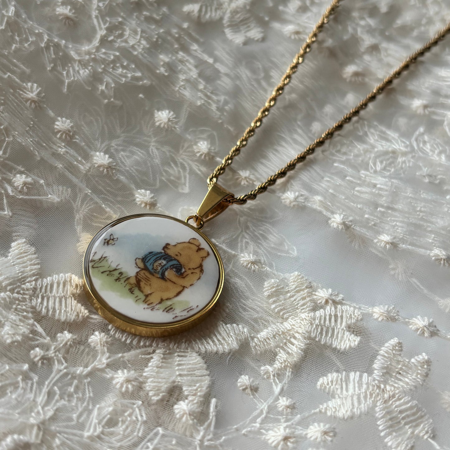 Classic Pooh | Broken China Necklace - Gold