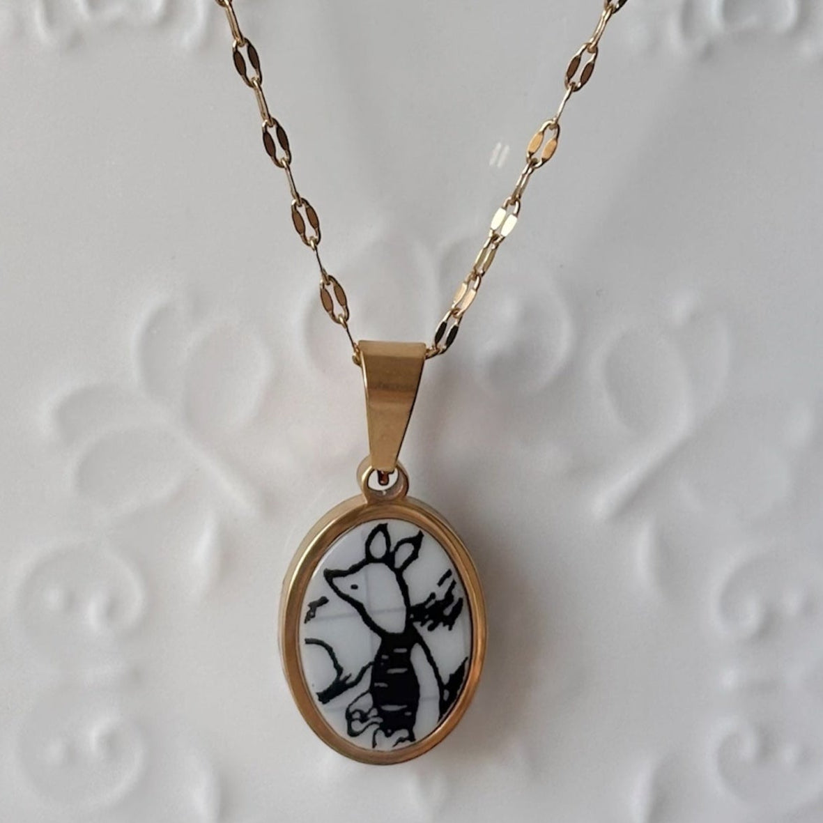 Piglet Sketchbook Porcelain Necklace – Gold