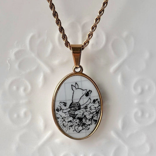 Piglet Sketchbook Porcelain Necklace – Gold