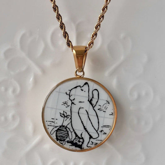 Pooh & Piglet Sketchbook Porcelain Necklace – Gold