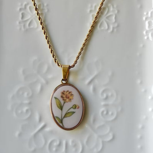 Yellow Daisy | Broken China Necklace