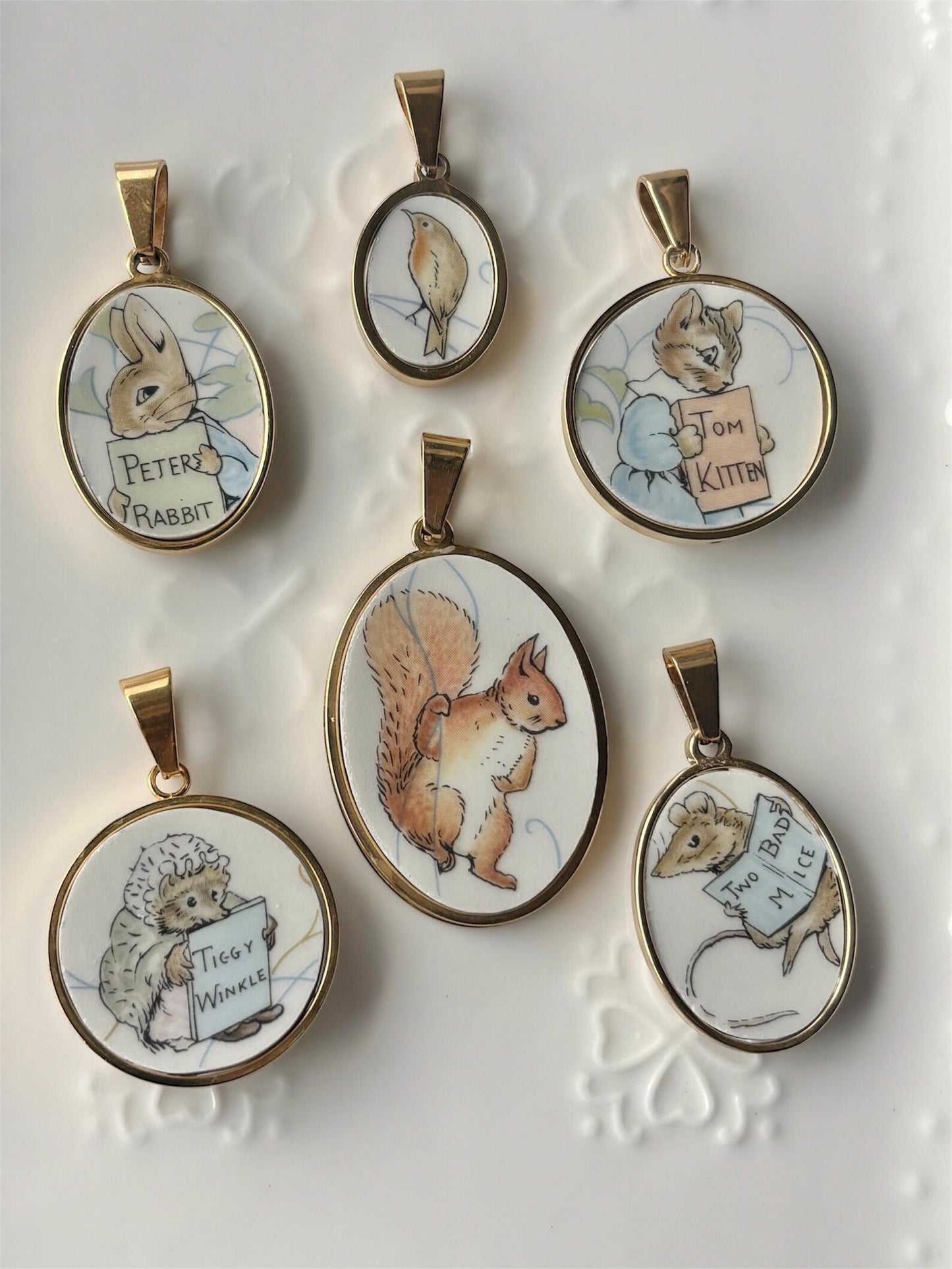Tom Kitten Vintage Broken Porcelain Necklace Peter Rabbit